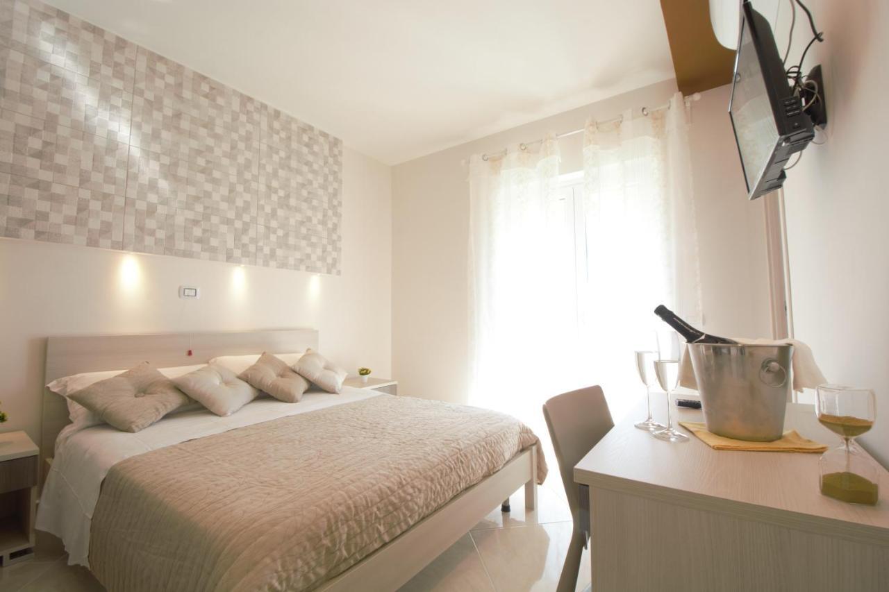 Askia Rooms & Breakfast Асчеа Екстериор снимка