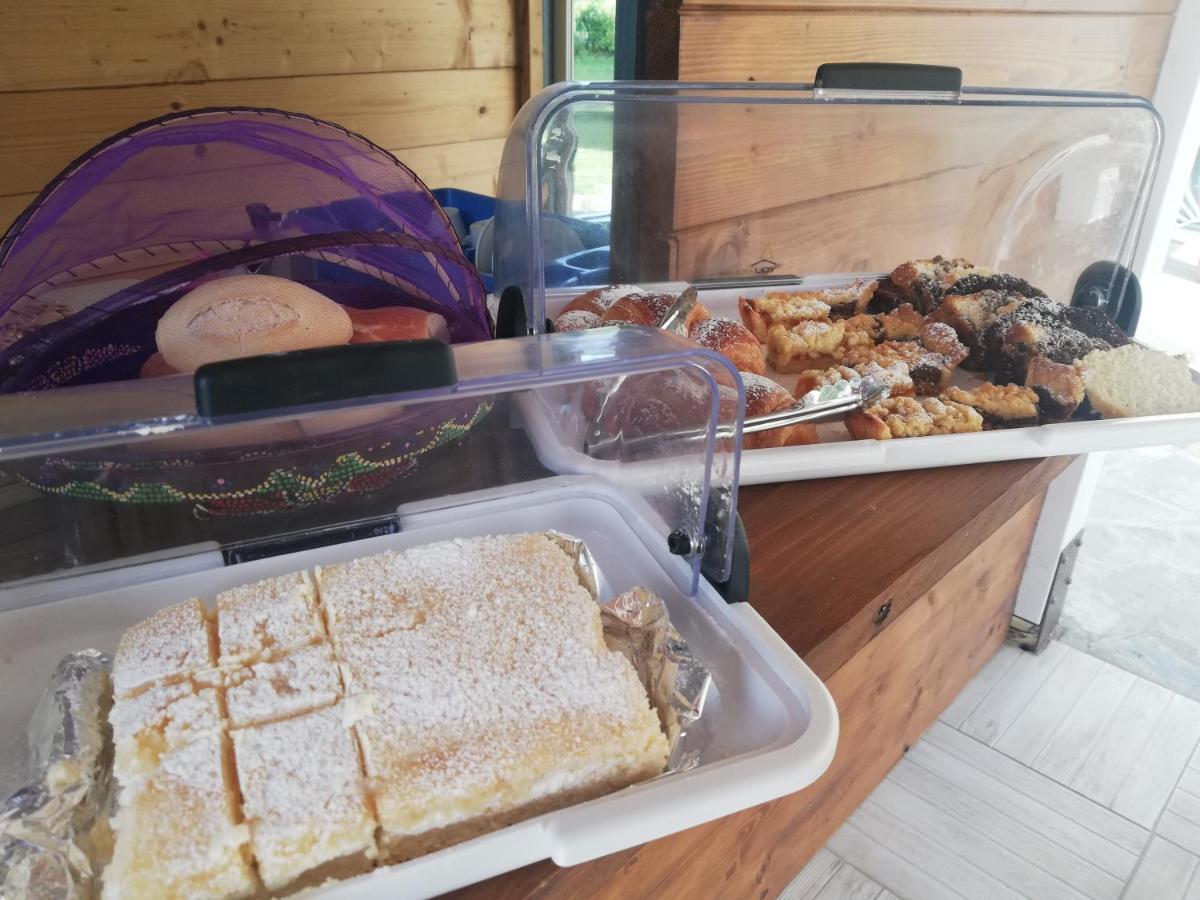 Askia Rooms & Breakfast Асчеа Екстериор снимка